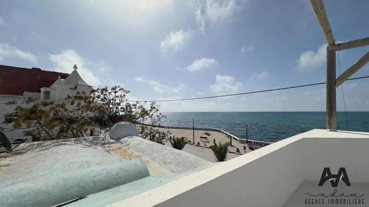Möblierte Villen-Etage mit Meerblick am Beni Khiar Beach