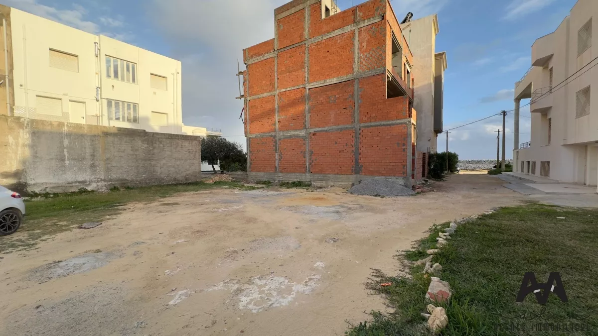 Dream Project in Beni Khiar Beach: 161m² Plot for Sale