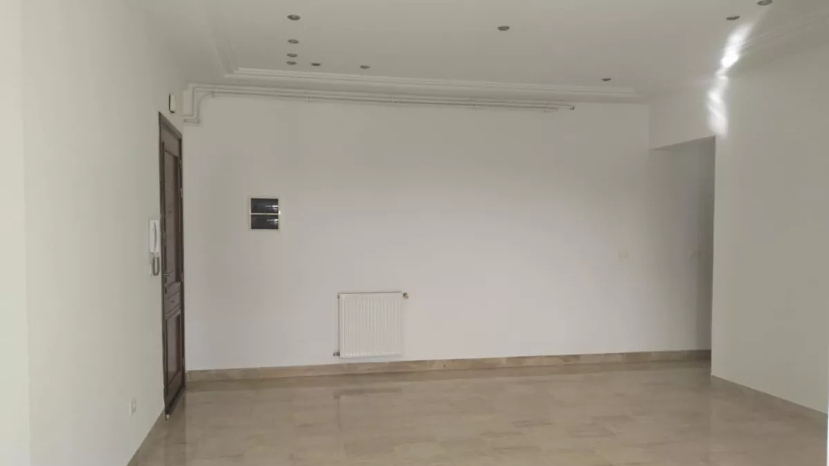 Your New Home in Ain Zaghouan: Spacious S+3 Apartment for Sale