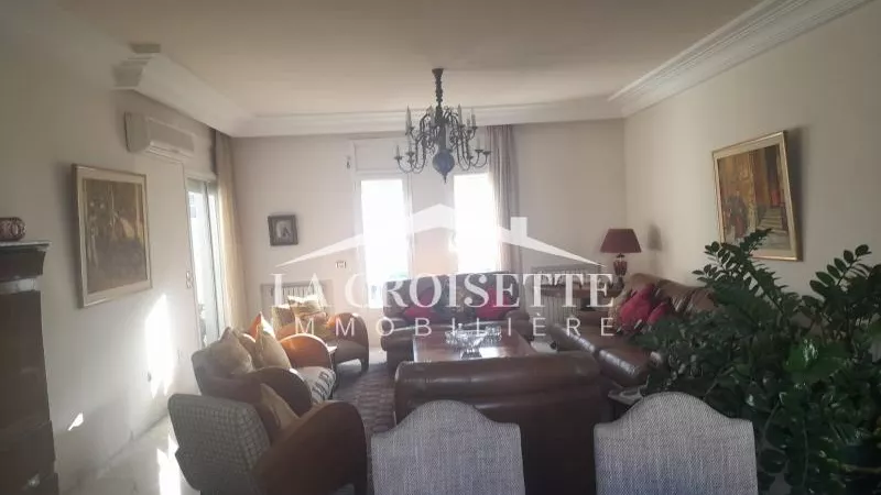 Luxuriöse S+4-Wohnung mit Terrasse in La Marsa - MAV1804