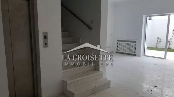 Luxury Triplex with Pool in Gammarth ZTRL0012