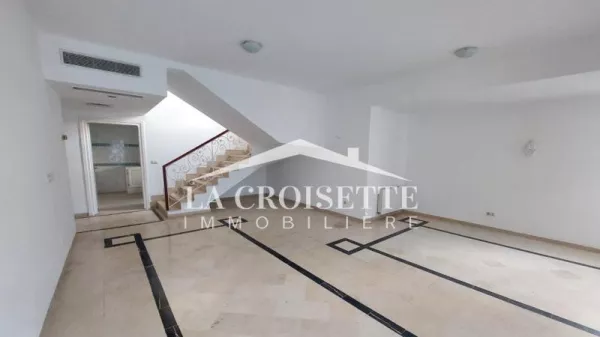 Stunning Sea-View Duplex in La Marsa - MDL0647