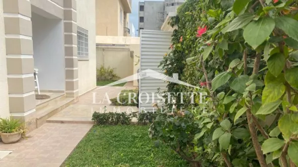 Luxury Triplex with Garden in Jardins de Carthage - ZTRL0041