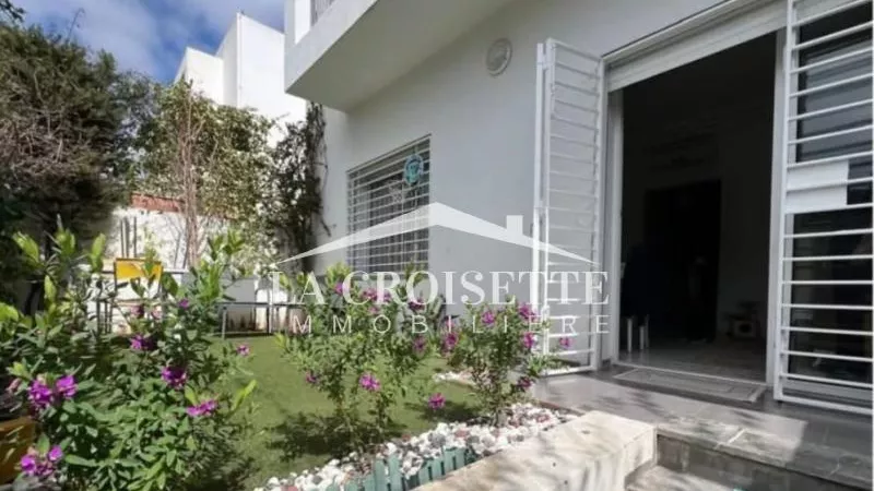 Ampio Duplex con Giardino a La Soukra, Tunisi - ZDV0169