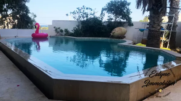 Luxury Villa with Pool in Madfoun Hergla