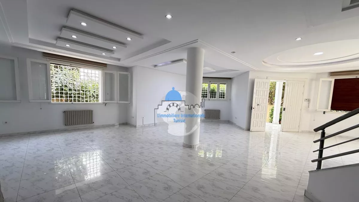 Elegante e Magnifica Villa a Sahloul