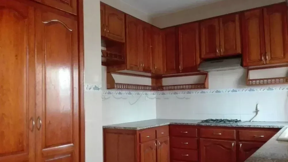 Lussuosa Villa Appartamento a Kram: Il Rifugio Perfetto per Giovani Coppie!