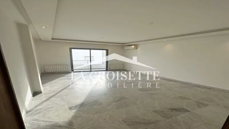 La Tua Casa Ideale: Ampio Appartamento S+3 a La Soukra ZAL1636