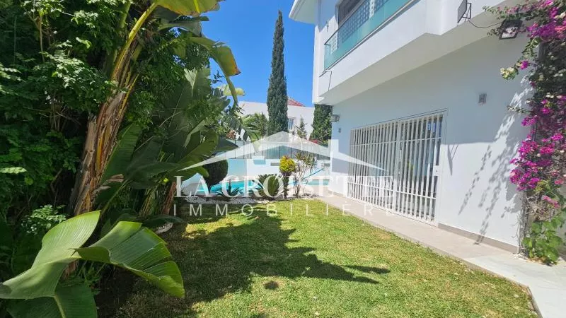 Luxury Villa with Pool for Rent in La Marsa, MVL0024