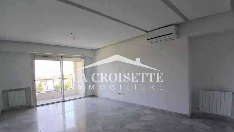 Ampio Appartamento S+3 a La Soukra: Il Tuo Nuovo Rifugio di Pace!