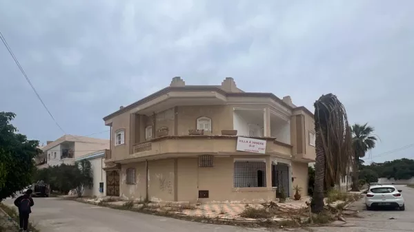 Luxury Beachfront Villa in Hammam Chott