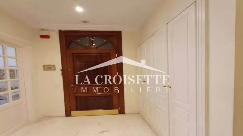 Appartamento Arredato S+2 in Affitto a Lac 2, Tunisi