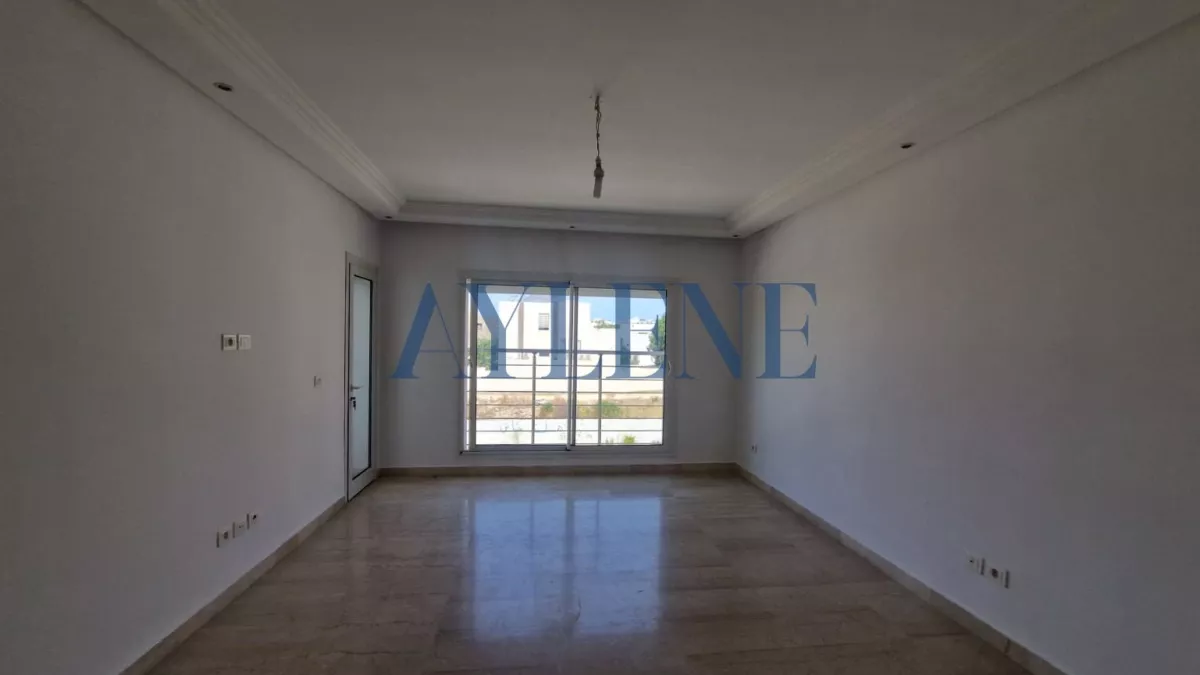 Your New Haven of Peace: S+3 Apartment in Jardins de Carthage