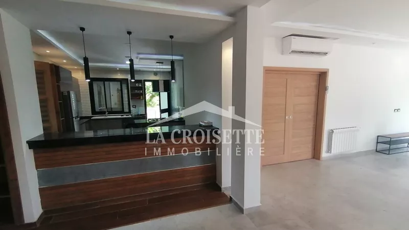 Villa al Piano Terra S3 con Giardino a Lac 2 - Un'Opportunità di Affitto Unica!