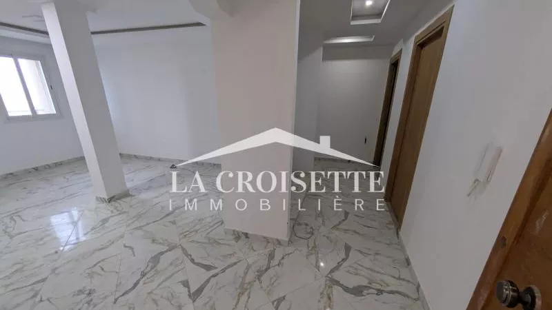 Spazio Ufficio Ideale in Affitto a El Aouina: MBL0531