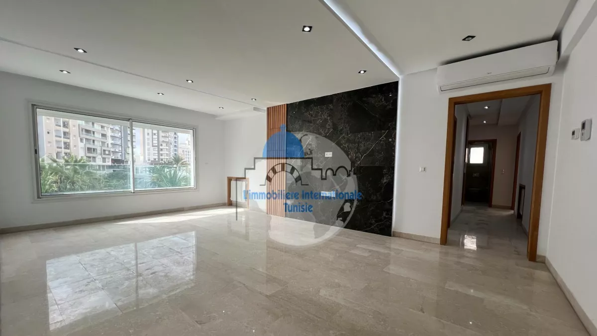 Appartamento di Lusso S2 in Affitto a Sousse Turistica: Un Rifugio di Eleganza