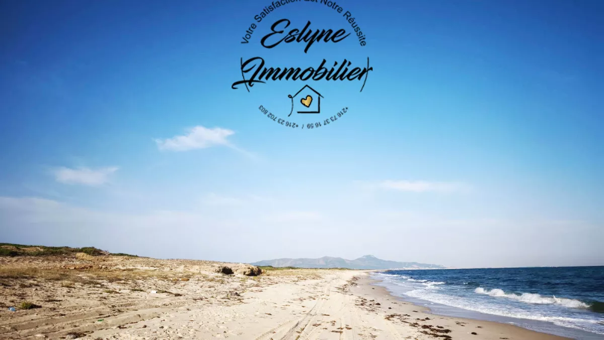 Traumhaftes Landwirtschaftsland direkt am Meer in Nabeul