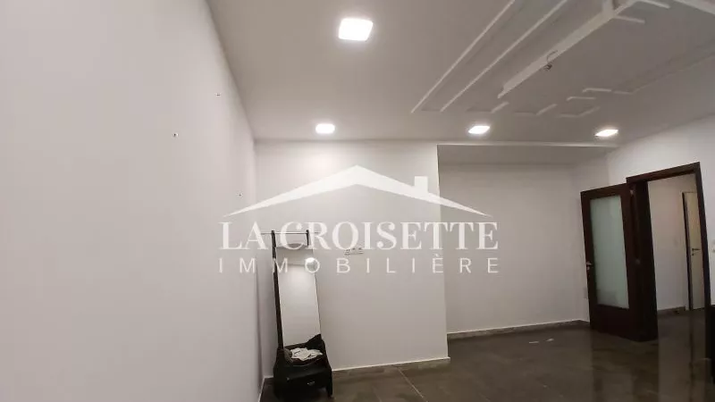 Büro H2 in L'Aouina MBL0546: Ein Idealer Arbeitsplatz in El Aouina