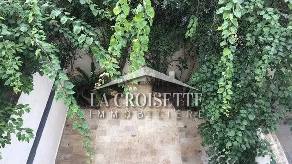 Lussuoso Duplex in Affitto a La Marsa - ZDL0162: Un Rifugio di Eleganza