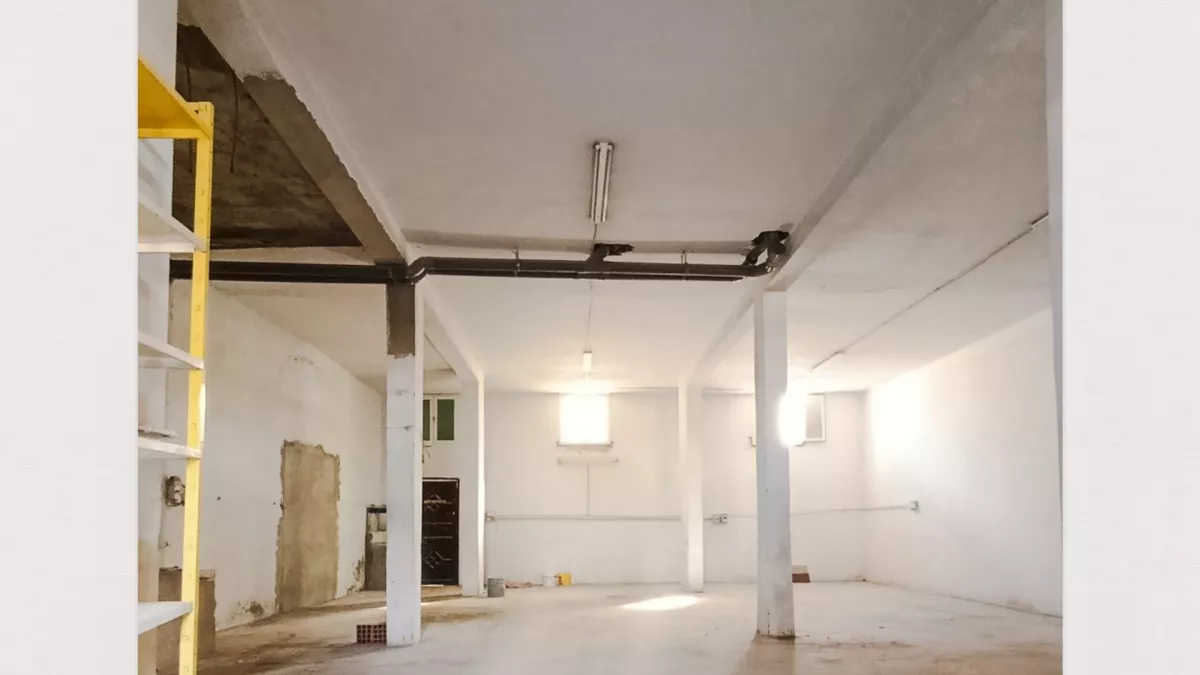 Gewerbefläche zur Miete in Rades Plage