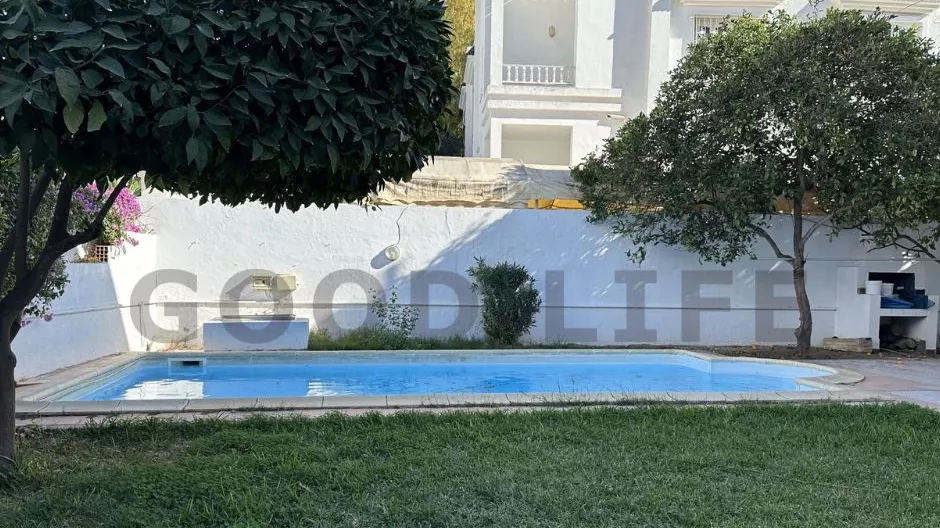 Luxus-Villa S+6 mit Pool in La Marsa: Ein Traumort für ein Leben im Luxus