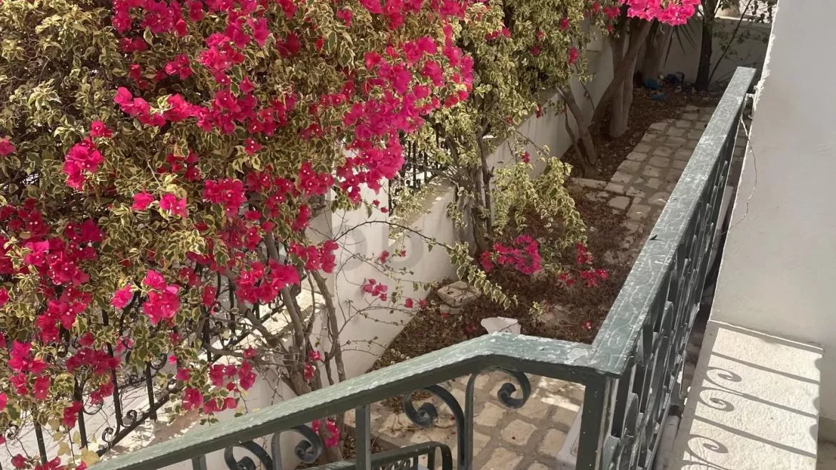 Luxury Triplex at Lac 1: A Haven of Tranquility in Berges du Lac