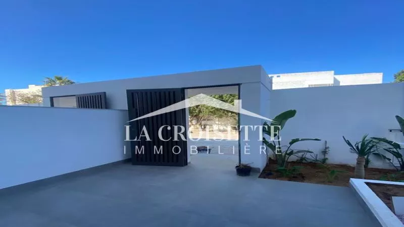 Luxury Villa S3 with Pool in Gammarth MVL0015