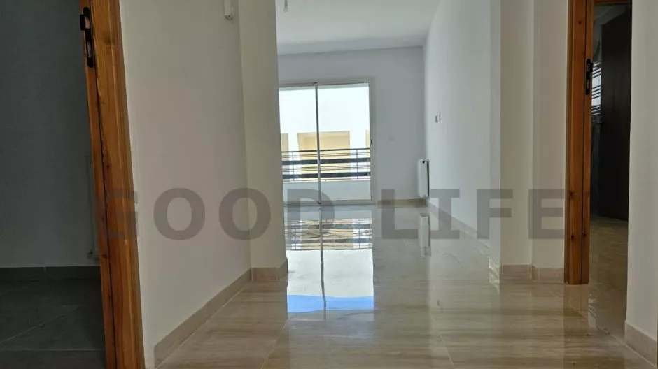 Appartamento S+2 a La Soukra: Un Rifugio di Comfort e Modernità