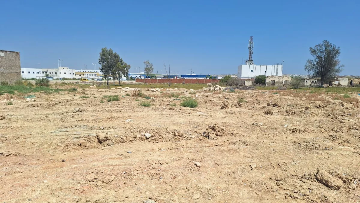 Exceptional Investment Opportunity in Ben Arous: 2350 m² Plot in Cité El Hidhab, Fouchena