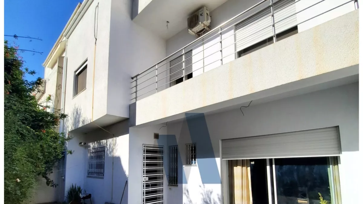 Splendida Casa Duplex S+3 a Radès Meliane 2