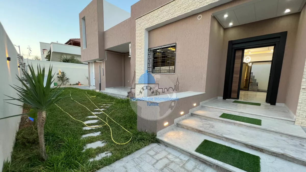 Charming Villa in Akouda: A Dream Haven in Tunisia
