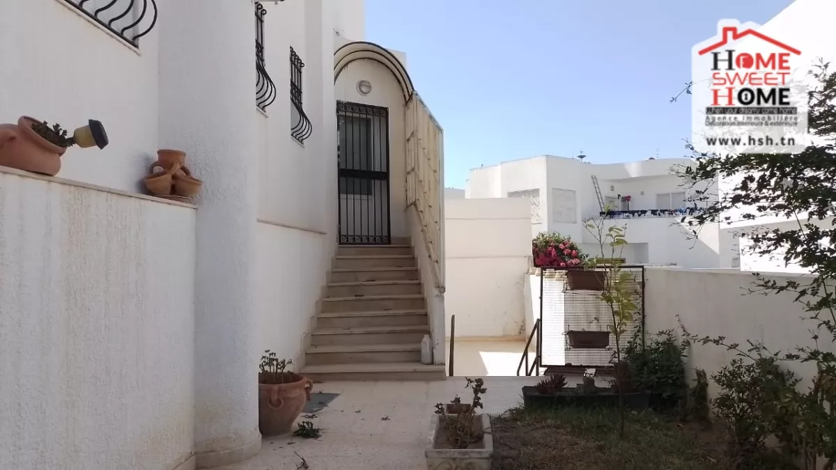 Villa Astrid in Ennasr: A Luxurious Oasis of Tranquility