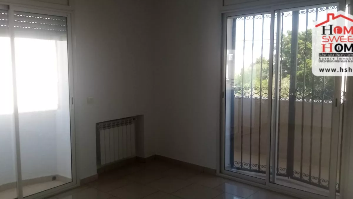 First Floor Apartment in Villa Ghazal, Cité EL Ghazela