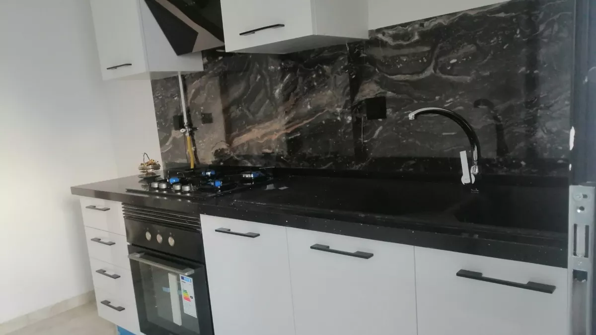 Modern Apartment for Rent in Tunis with Parking