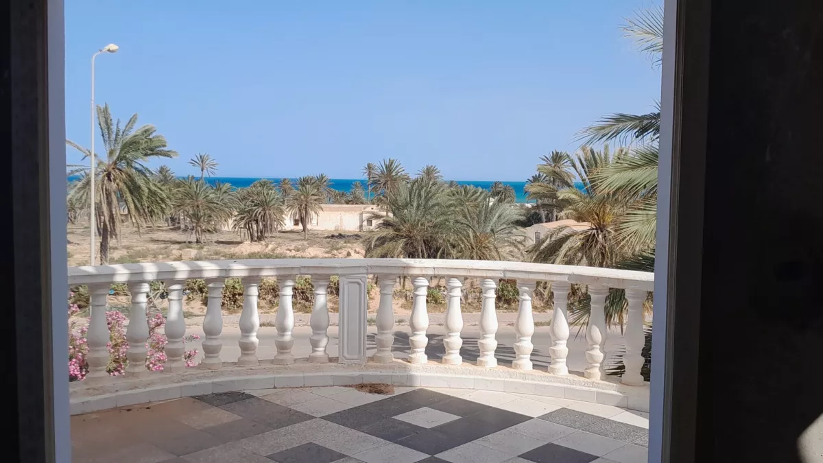 Commercial Building in Aghir, Djerba: An Ideal Investment with Sea View