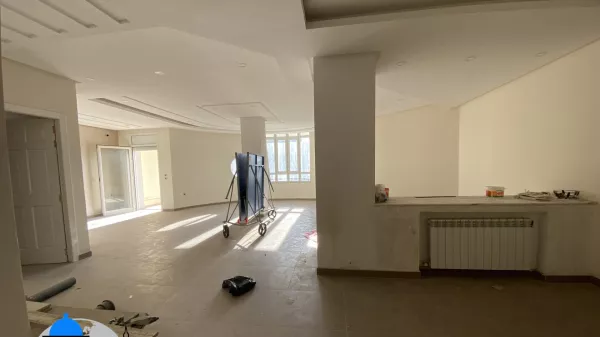 Spazioso Open Space a Sahloul