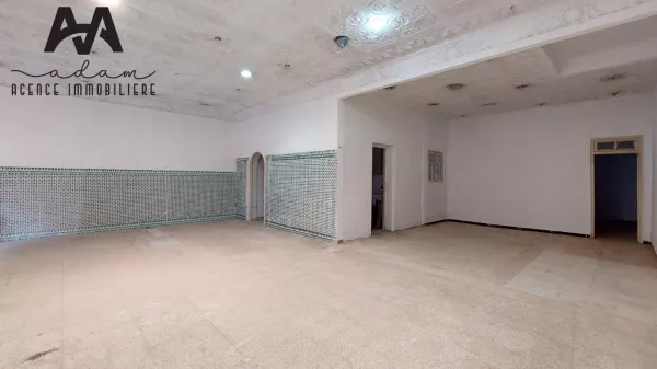 Proprietà Commerciale Eccezionale nel Centro di Nabeul