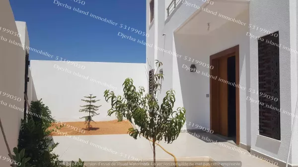 Villa di Lusso a Houmet Souk, Djerba - 480.000 TND