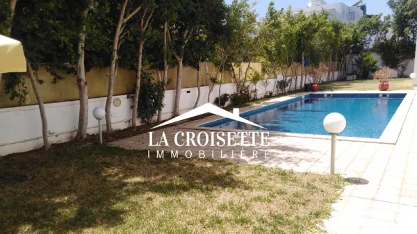 Appartamento di Lusso S+4 con Piscina Comune a Berges du Lac 1