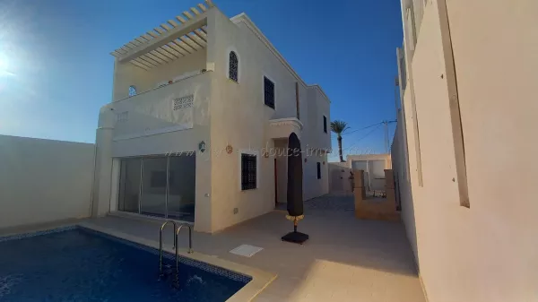 Villa Moorizzata con Vista Mare e Piscina a Midoun, Djerba