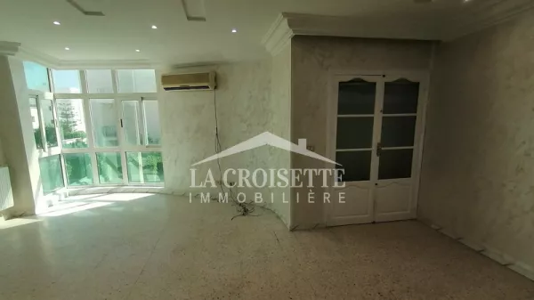 Spazioso Piano di Villa in Affitto a L'Aouina, Tunisi - Affitto Mensile di 1600 TND