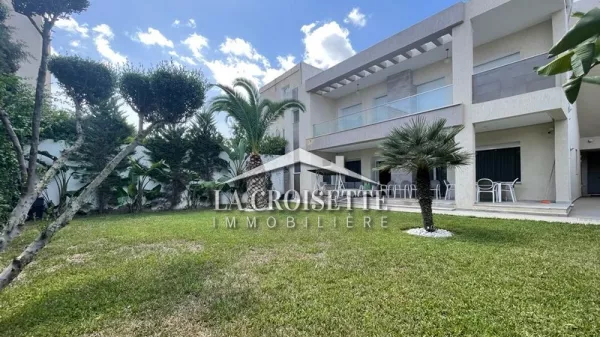 Villa di Lusso Arredata S+5 a Gammarth