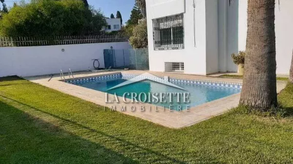 Villa di Lusso con Piscina a Cartagine