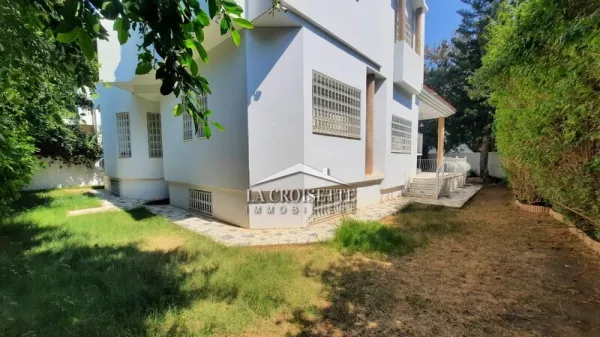 Villa di Lusso in Affitto a La Marsa, Tunisi
