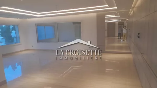 Appartamento di Lusso con Vista Mare a Gammarth - Affitto Mensile di 6500 TND