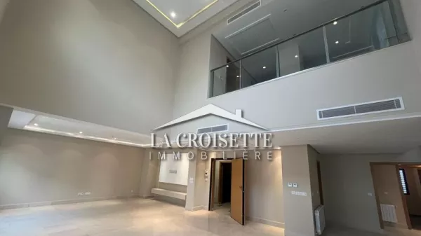 Lussuoso Duplex S+4 con Piscina Collettiva nei Giardini di Cartagine