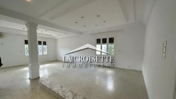 Lussuosa Villa Appartamento S+4 in Affitto a La Marsa
