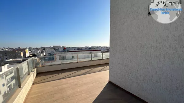 Attico Sublime a Khzema