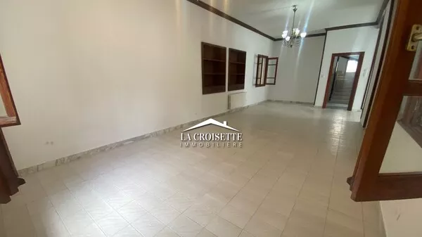 Villa di Lusso in Affitto a La Marsa