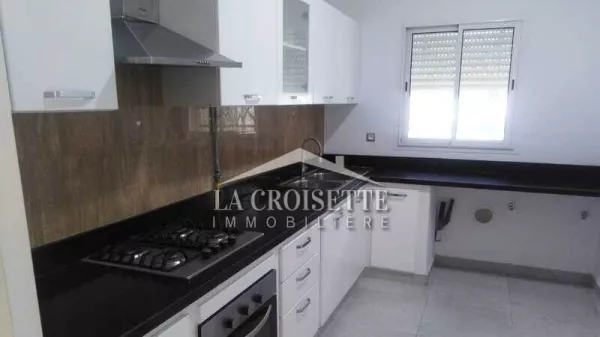 Ampio Appartamento al Piano Terra con Giardino ad Ain Zaghouan Nord